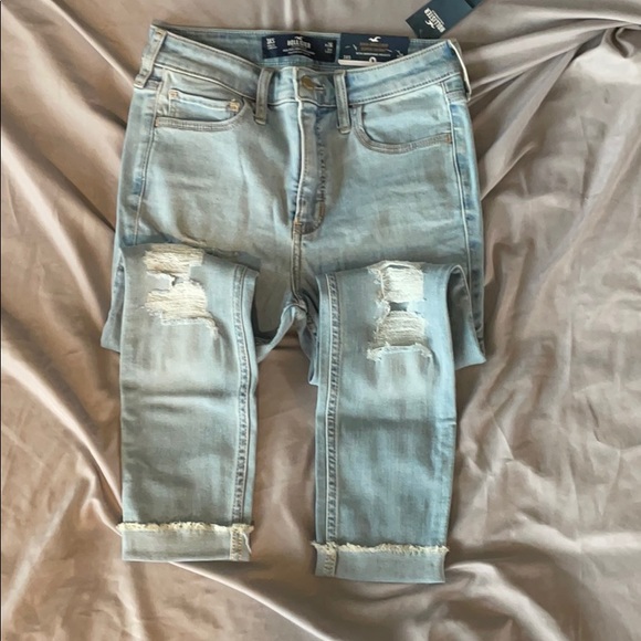 BN Hollister jeans ! - Picture 2 of 4